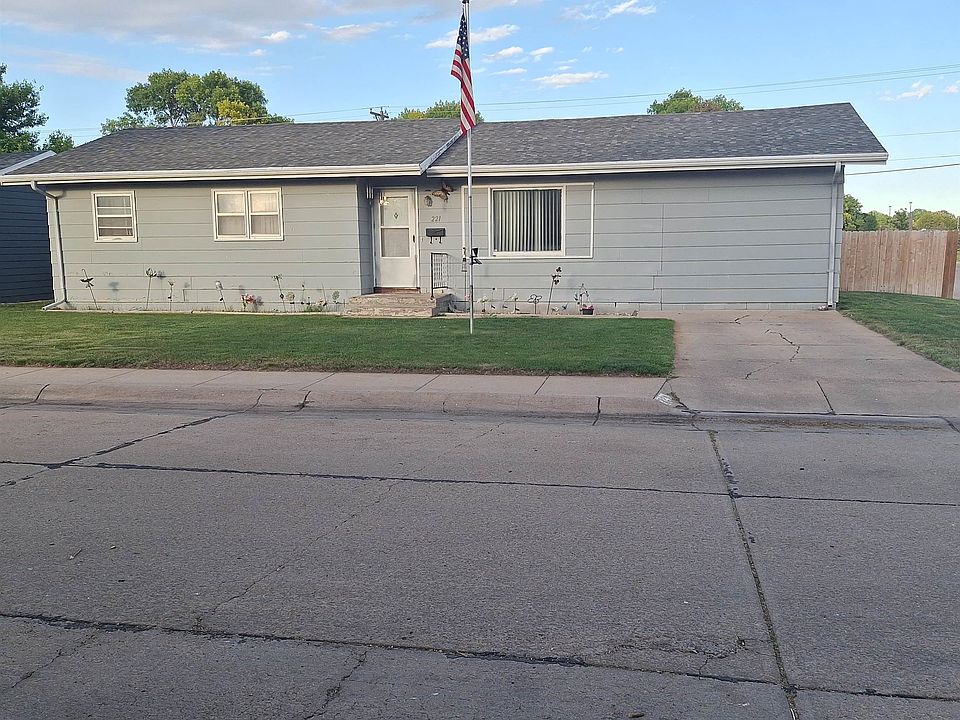 1st image of 221 S Ames