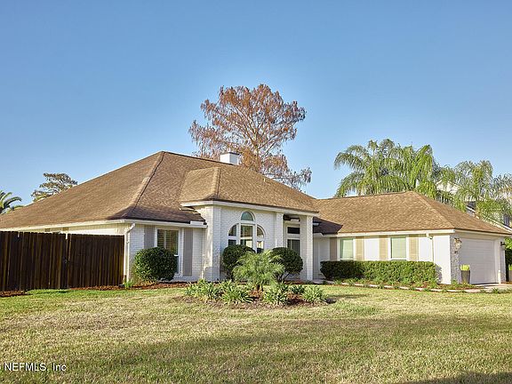 2nd image of 1873 EVANS Drive S
