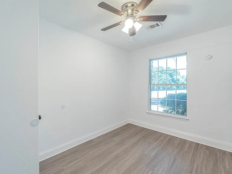 3608 Marianne Cir — Photo 18