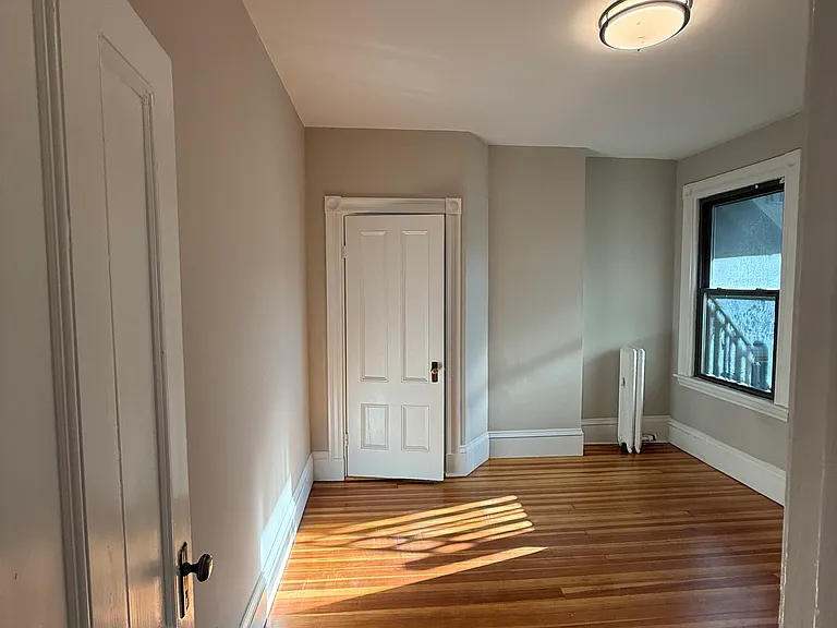 38 Walnut St #4 — Photo 17