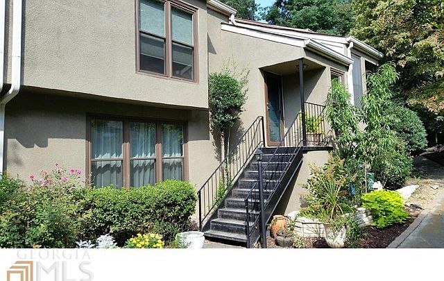 Front of Attractive Townhome.