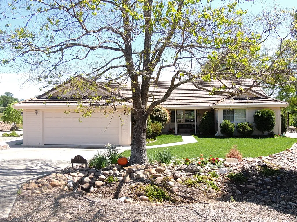 87 Cormorant Dr photo 1