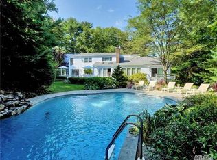 45 Rodeo Dr, Syosset, NY 11791