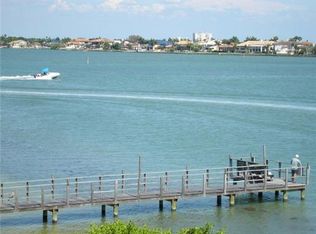 5700 Escondida Blvd S APT 301, Saint Petersburg, FL 33715