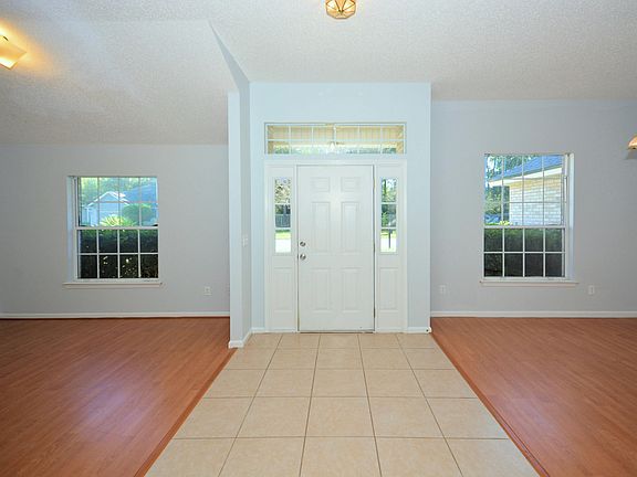 4th image of 5413 London Lake Dr