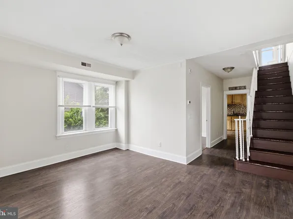 820 Greenhill Rd, Sharon Hill, PA 19079