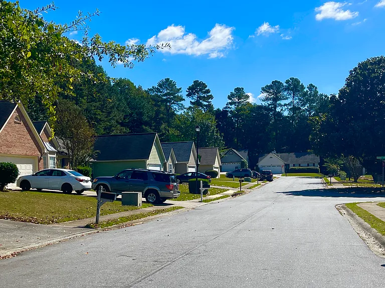 2373 Berkeley Creek Ct — Photo 15