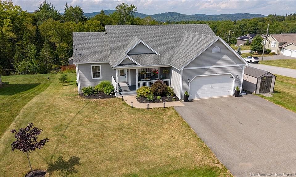 1st image of 27 Runnymede Dr