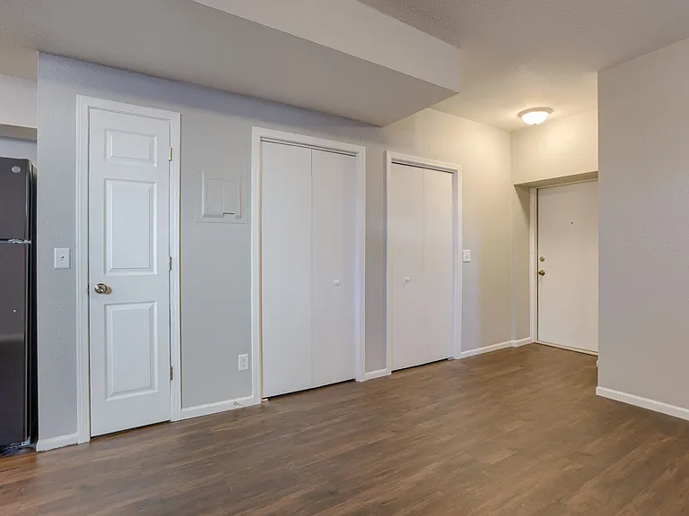 210 S 24th St #103 — Photo 9