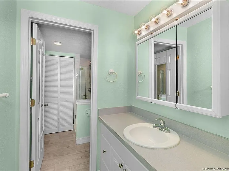 S Ocean Dr — Photo 30