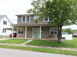 114 Preston St, Paintsville, KY 41240