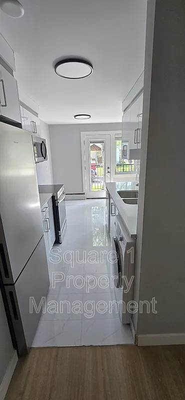1 bed, 1.0 bath, $1,500 — Photo 2