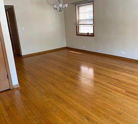 2nd image of 5809 N Elston Ave #1
