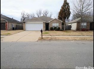 316 Saunders Dr, N Little Rock, AR 72117