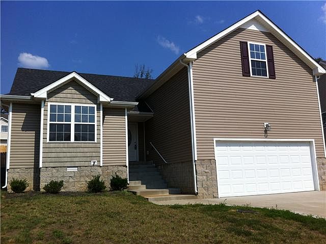 1st image of 90 Meadow Wood Park