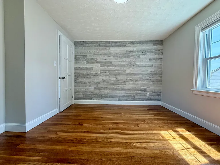 251 May St — Photo 18