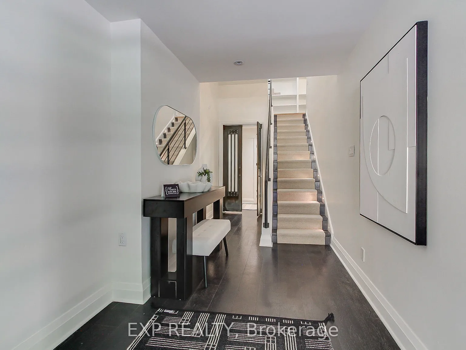 3 bed, $6,989 — Photo 4