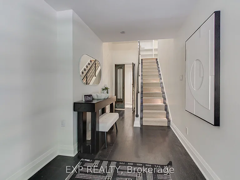 306 Sackville St #4 — Photo 4