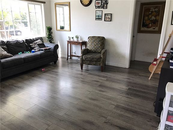 2nd image of 1807 Glenoaks Blvd