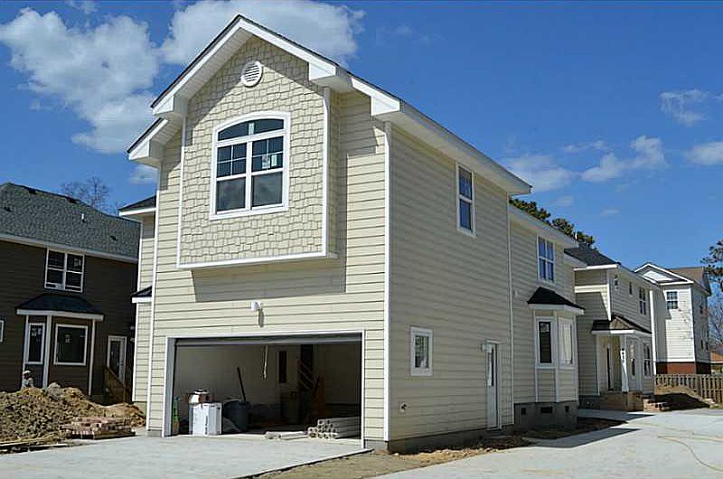 2nd image of 4830 Lee Ave