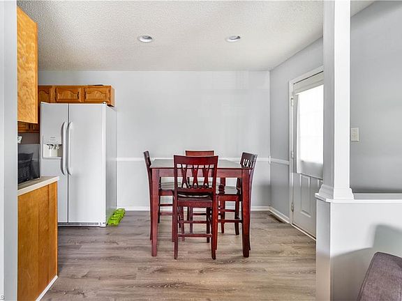 4th image of 1700 Willa Place Dr