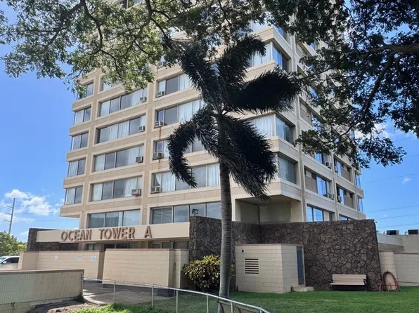 1060 Kamehameha Hwy APT 201A, Pearl City, HI 96782