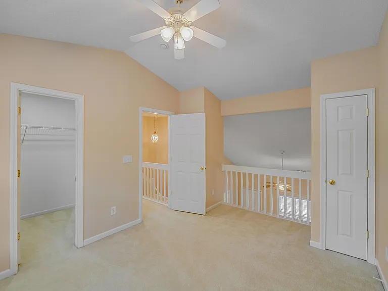15021 Deshler Ct — Photo 32