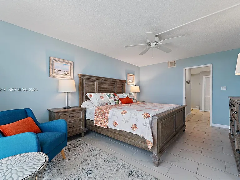 669 NE Plantation Rd #406 — Photo 15