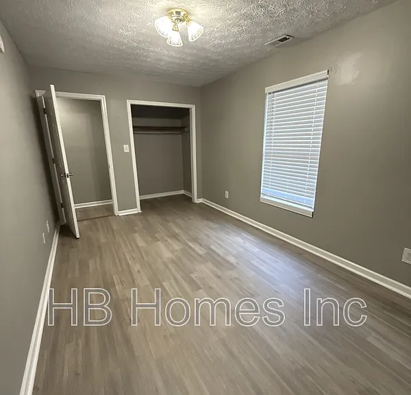 407 Ash St — Photo 13