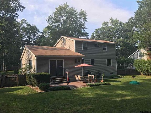2nd image of 57 Tamarack Trl
