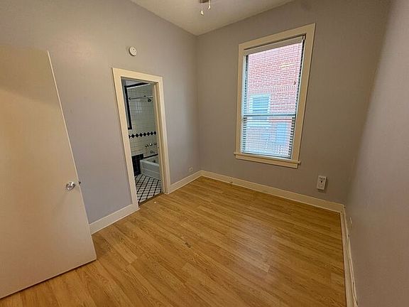 5th image of 709 S Broadway Ave #1
