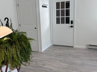 10 The Cres, Clinton, NJ 08809