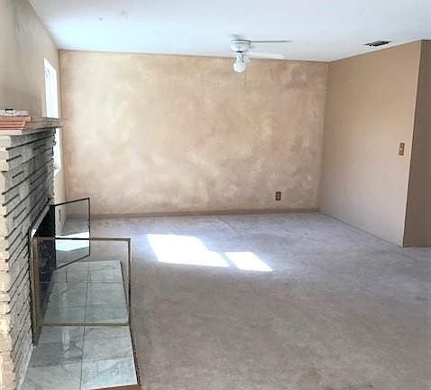 2nd image of 1527 John Anderson Dr