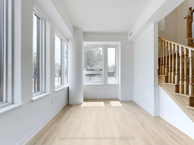 556 Marlee Ave #105 — Photo 18