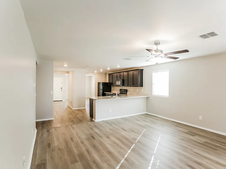25371 W Long Ave — Photo 4