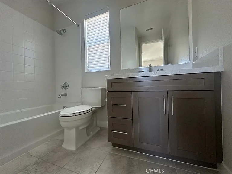 220 Edna Pkwy — Photo 12