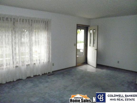 2nd image of 305 N Sheridan Ave