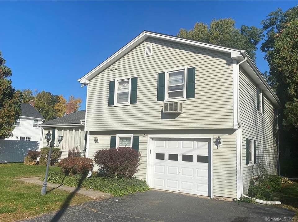 1st image of 60 Grissom Dr