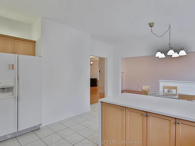 15 Briarglen Rd — Photo 23