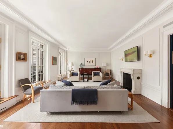 840 Park Avenue image 2 of 7