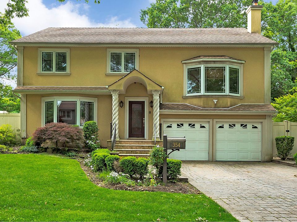 1st image of 354 Parkway Dr