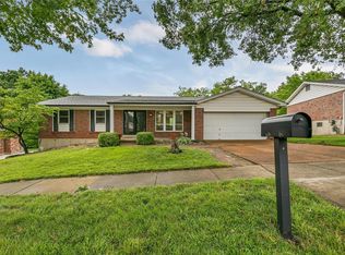 4668 Lodgewood Ln, Saint Louis, MO 63128