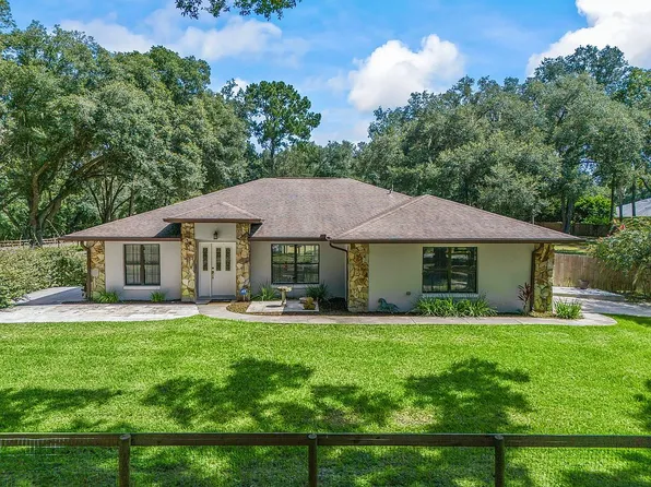 9 Saddle Dr, Ocala, FL 34482