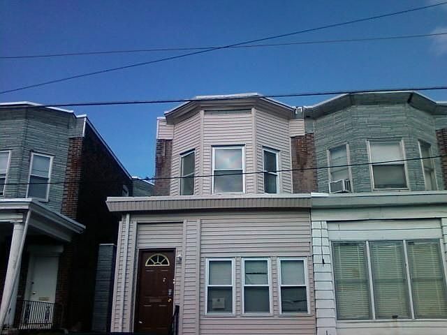 2nd image of 711 W Wingohocking St