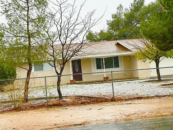 2nd image of 7624 Lyons Ave