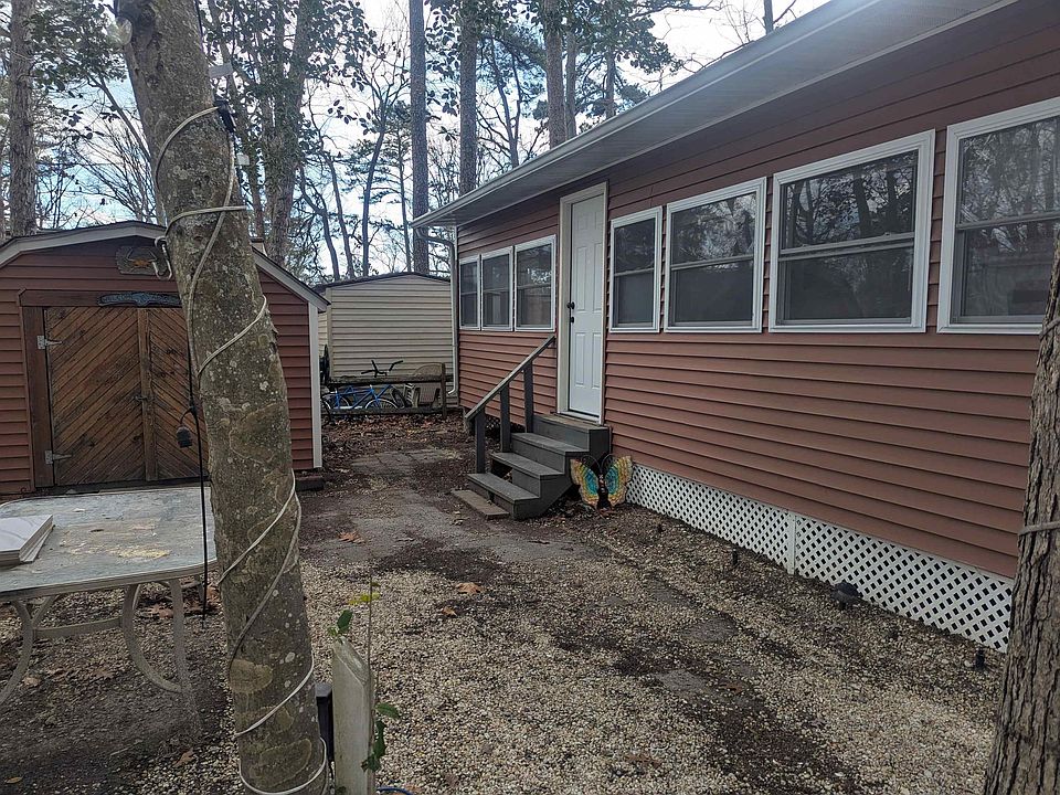 1st image of 561 Corson Tavern Rd Unit 321