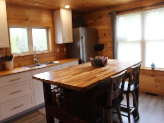 4th image of 399 Crystal Road