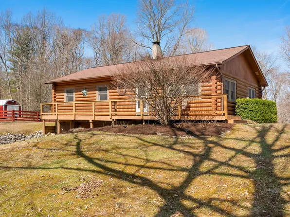 4420 Upper Salt Creek Rd, Nashville, IN 47448