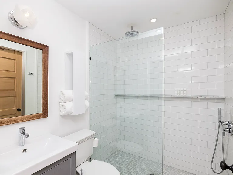 311 Town Line Rd — Photo 19
