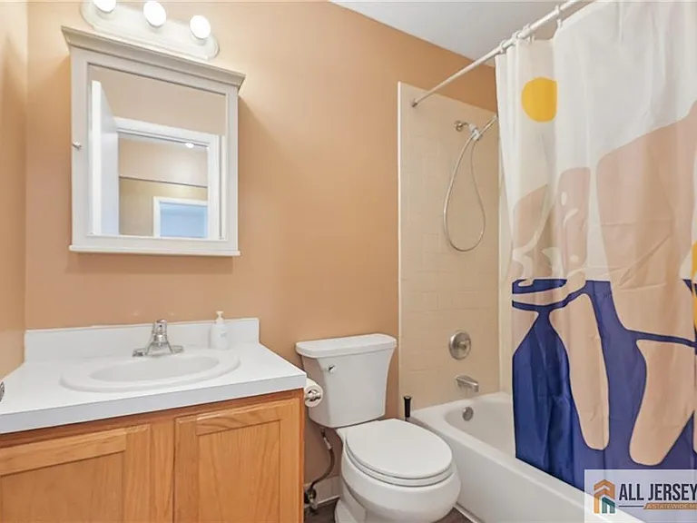 138 Orlando St #138 — Photo 19